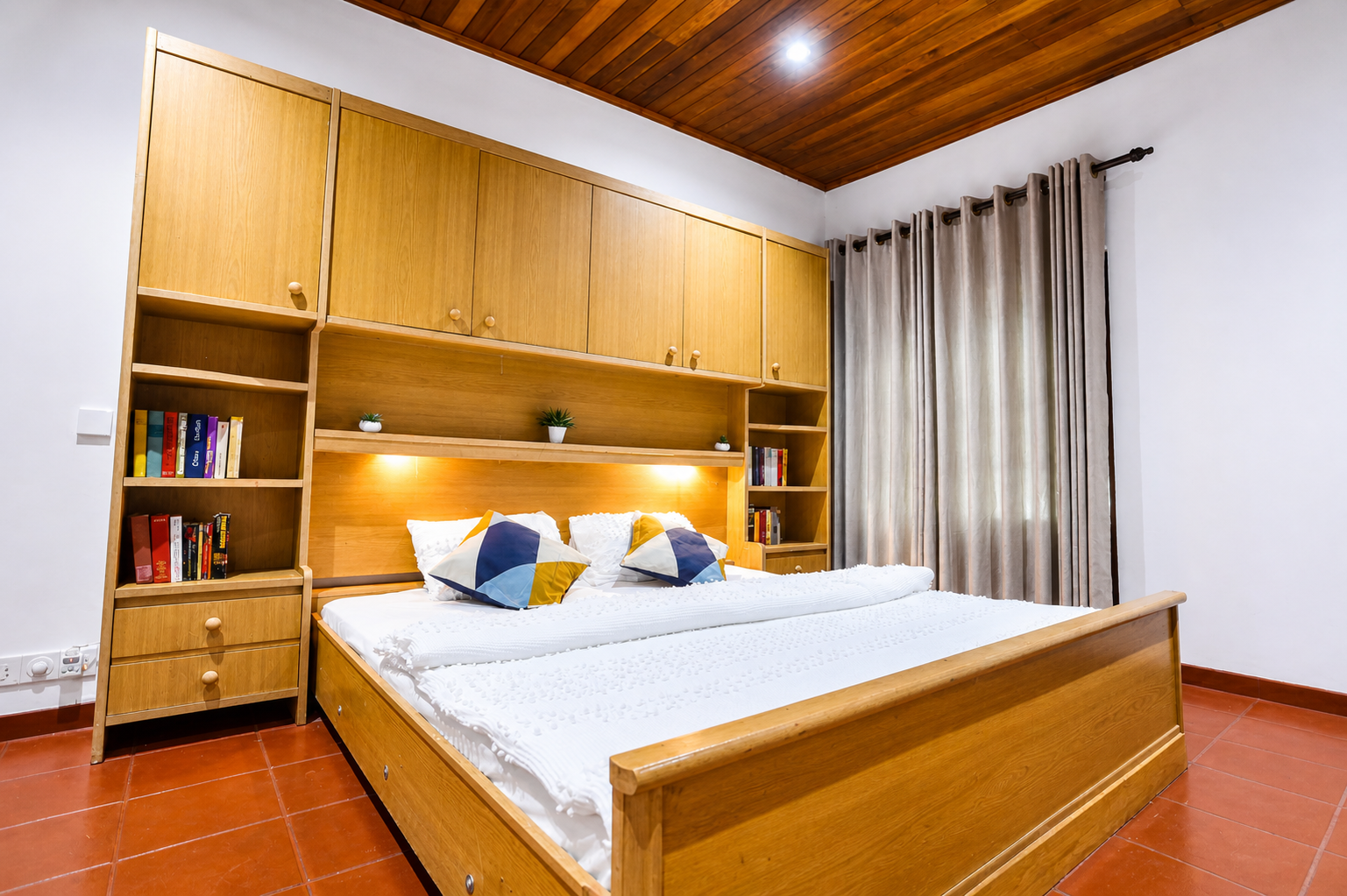 Luxury Hotel